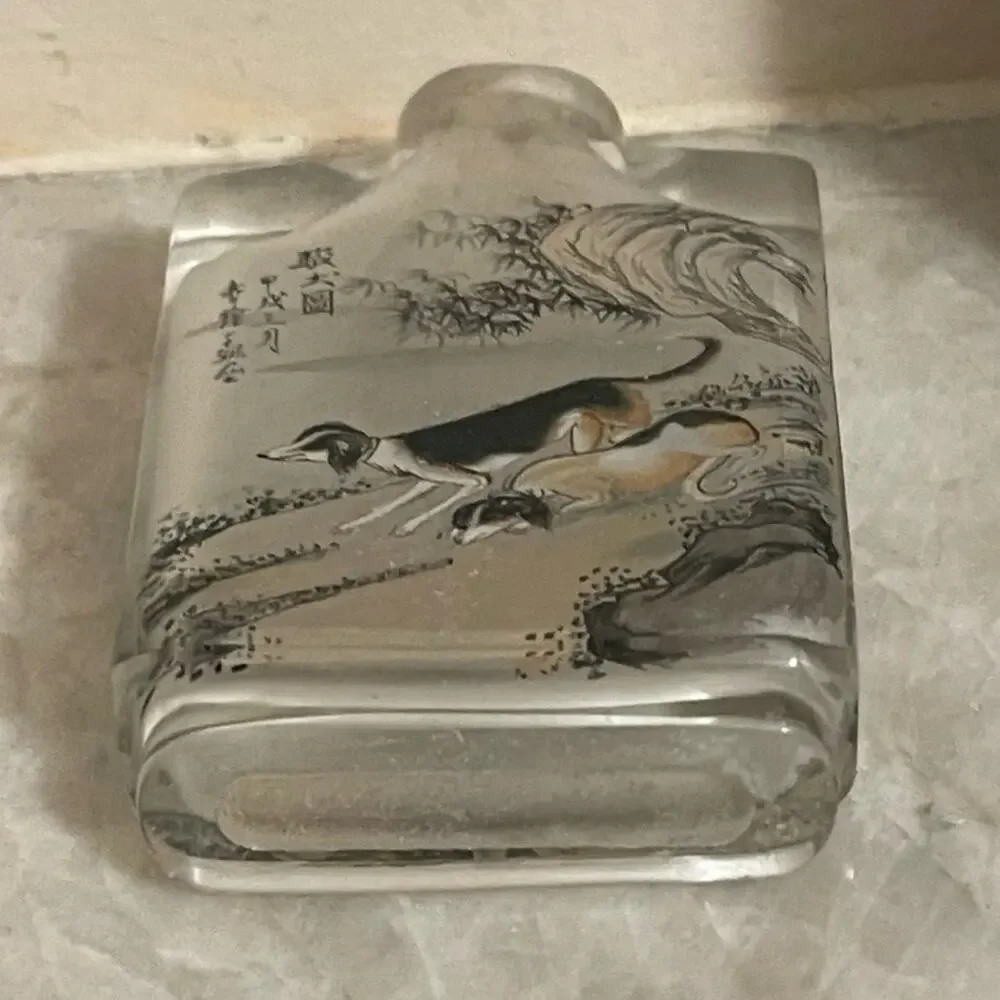 Vintage snuff Bottle asian with dogs
